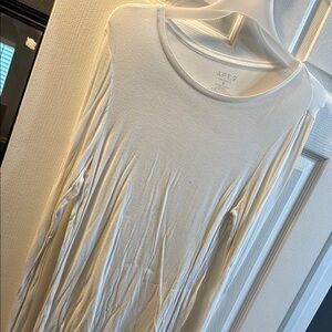 Apt. 9 Cream Long Sleeve Fitted Tee